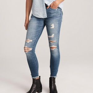 Low rise ripped skinny jeans, size 24/00 SHORT